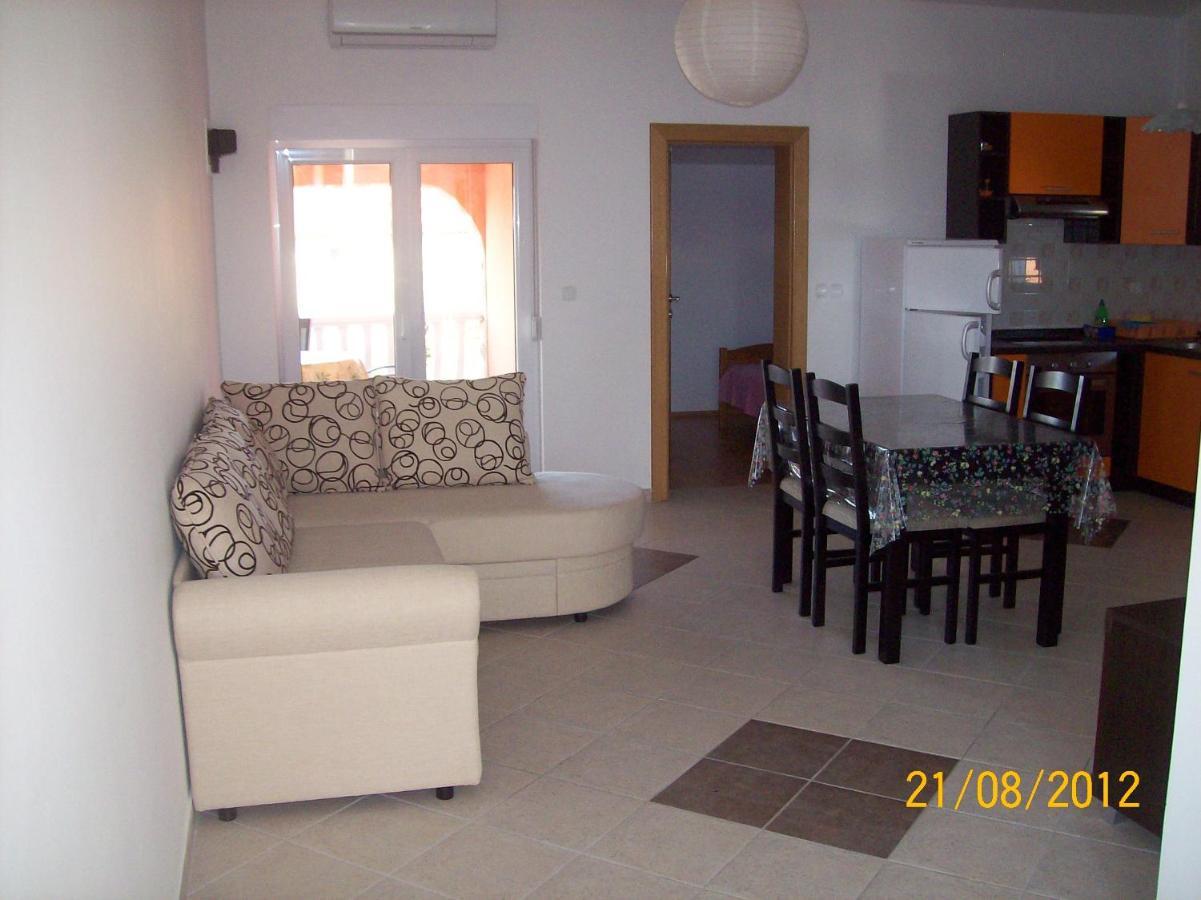 Apartments With A Parking Space Vir - 17422 Dış mekan fotoğraf